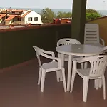 Mansarda Bilocale Vista Mare Apartment